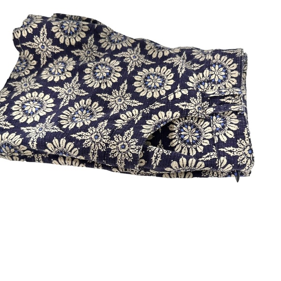 Women's | Anthropologie's Elevenses | Navy Blue Mid-rise Medallion Shorts  - 6 - Picture 4 of 7